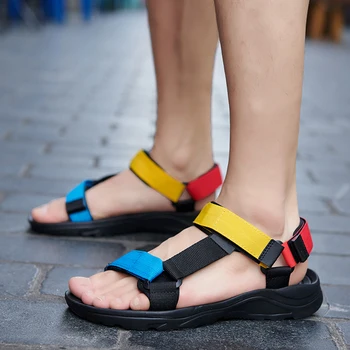 2023 Летние мужские сандалии, Удобные мужские тапочки, легкая пляжная обувь, Мужская Уличная Дышащая Повседневная обувь Zapatillas Hombre