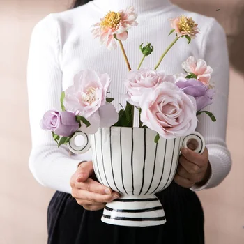 Простая керамическая ваза в скандинавском стиле, современные украшения, креативный свет, роскошная цветочная композиция для гостиной ручной работы, домашняя